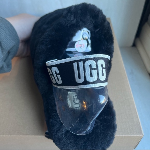 UGG Fluff Yeah Slides in Black NWT Size 8 - Picture 5 of 7